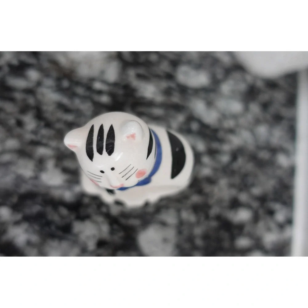 Ceramic animal figurines napkin holders set of 2‎